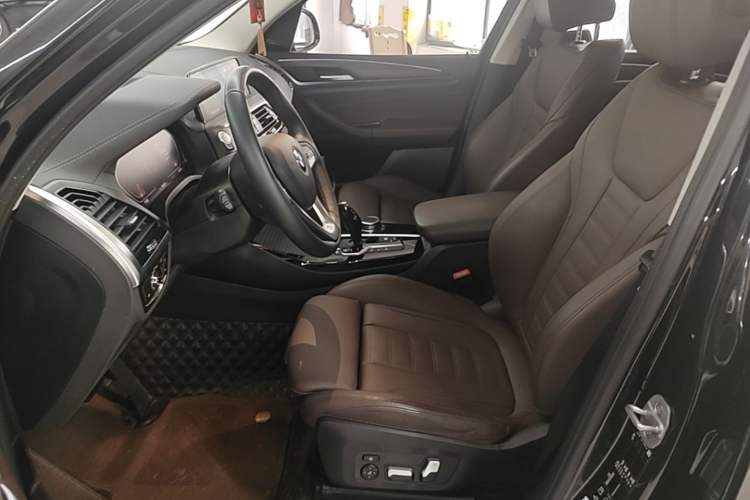 Used BMW X3 2021 xDrive28i Luxury Package Left Front Seat