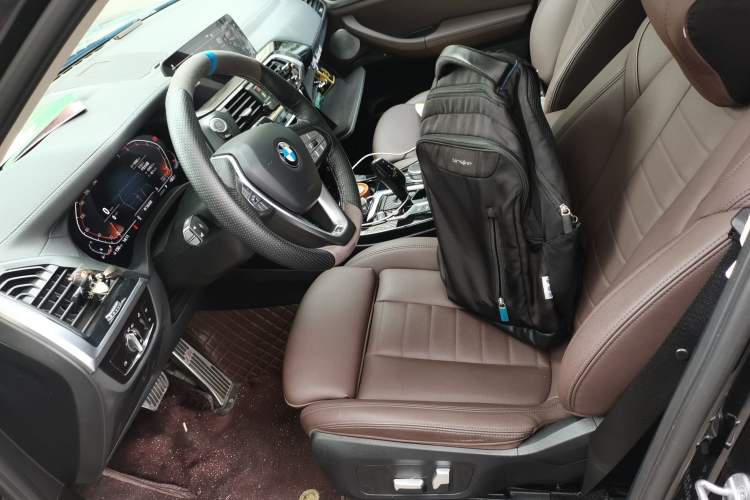 Used BMW X3 2021 xDrive25i Luxury Package Left Front Seat