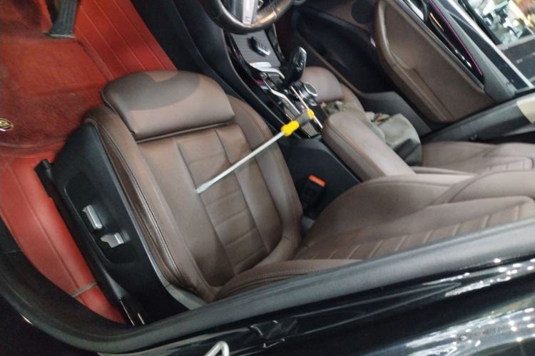 Used BMW X3 2021 Restyled xDrive25i M Sport Package Left Front Seat