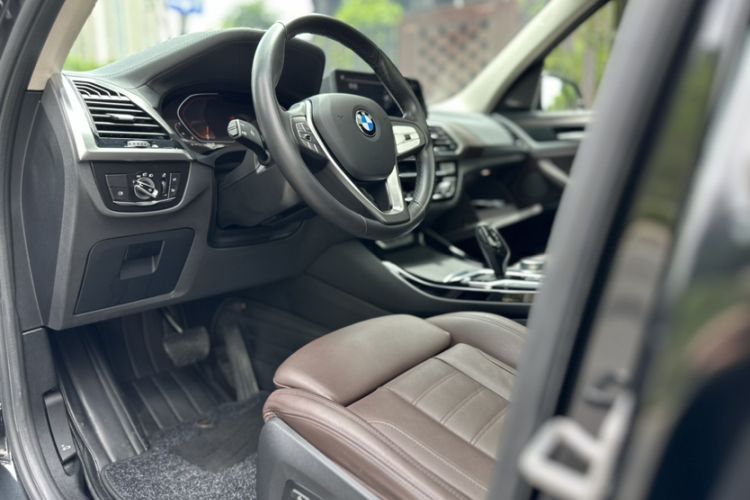 Used BMW X3 2021 Facelift xDrive28i Luxury Package Left Front Seat