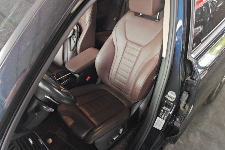 Used BMW X3 2021 xDrive28i M Sport Package Left Front Seat