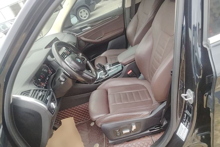 Used BMW X3 2021 xDrive30i Luxury Model with M Sport Package Left Front Seat