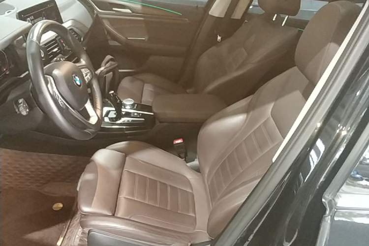 Used BMW X3 2021 xDrive30i Luxury Model with M Sport Package Left Front Seat