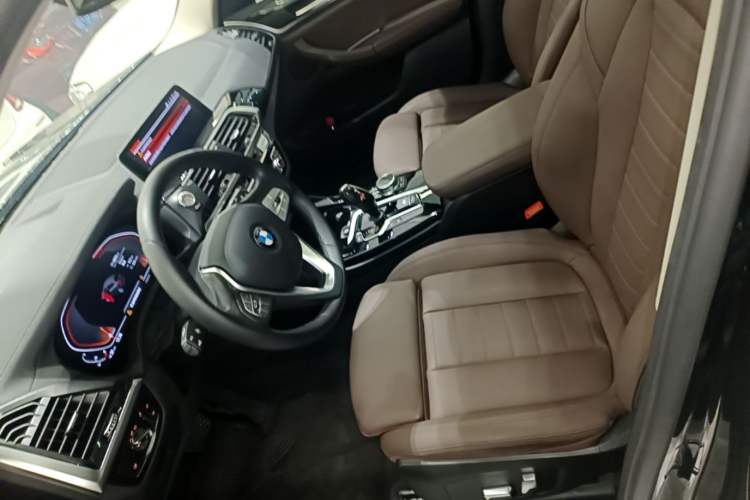 Used BMW X3 2021 Facelift xDrive25i Luxury Package Left Front Seat