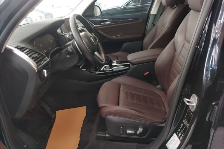 Used BMW X3 2021 xDrive30i Luxury Model with M Sport Package Left Front Seat
