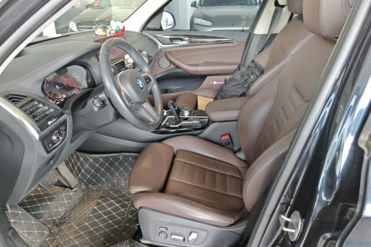 Used BMW X3 2021 xDrive30i Luxury Model with M Sport Package Left Front Seat