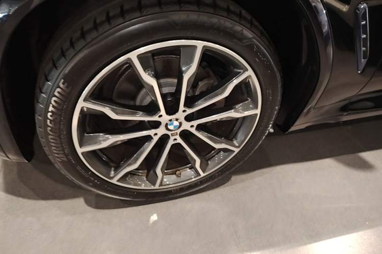 Used BMW X3 2021 Restyled xDrive30i Leading Edition M Sport Package Left Front Wheel Hub