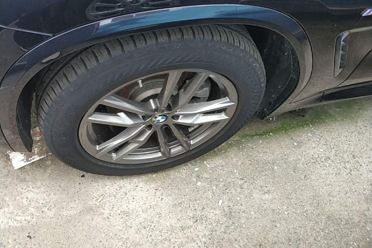 Used BMW X3 2021 Restyled xDrive25i M Sport Package Left Front Wheel Hub