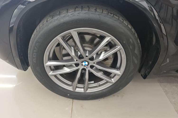 Used BMW X3 2021 Facelift xDrive25i Luxury Package Left Front Wheel Hub