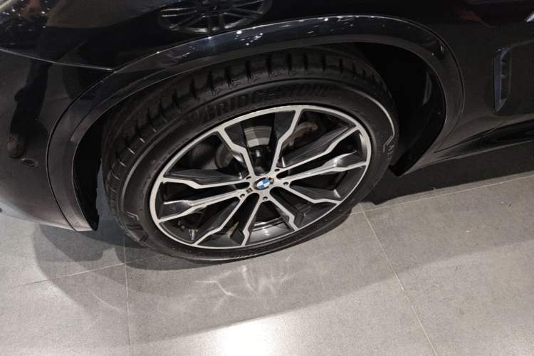 Used BMW X3 2021 Restyled xDrive30i Leading Edition M Sport Package Left Front Wheel Hub