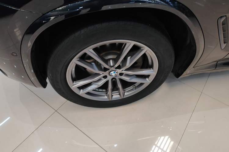 Used BMW X3 2021 Facelift xDrive28i M Sport Package Left Front Wheel Hub