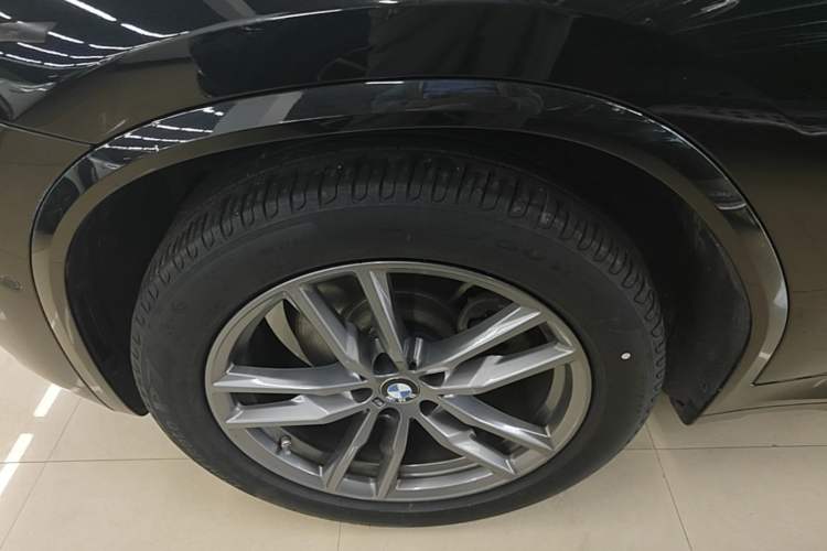 Used BMW X3 2021 xDrive28i M Sport Package Left Front Wheel Hub