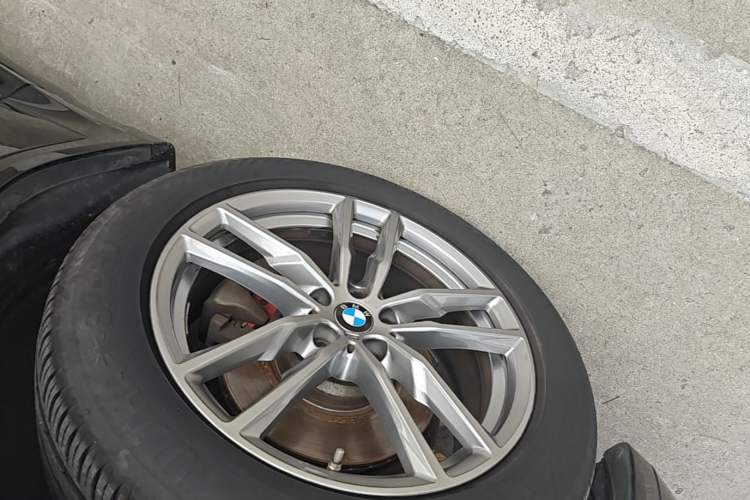 Used BMW X3 2021 xDrive28i M Sport Package Left Front Wheel Hub
