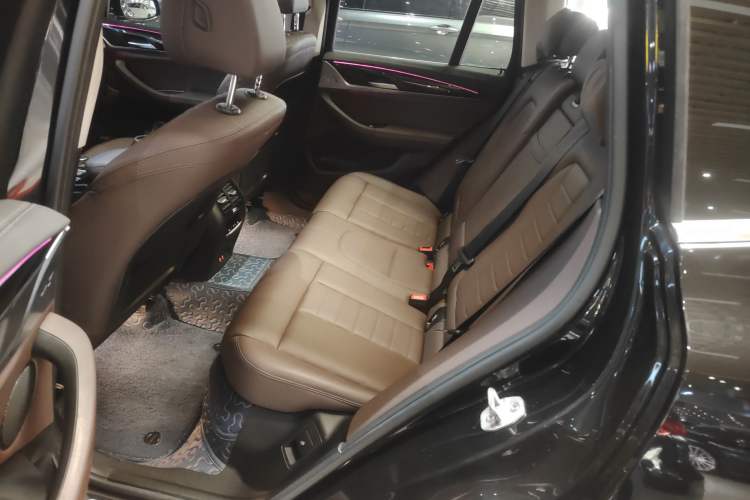 Used BMW X3 2021 xDrive25i Luxury Package Left Rear Seat