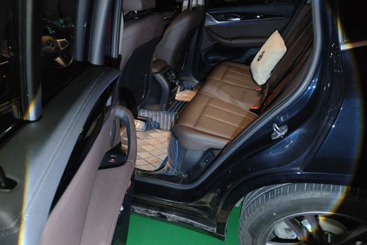 Used BMW X3 2021 xDrive25i M Sport Package Left Rear Seat