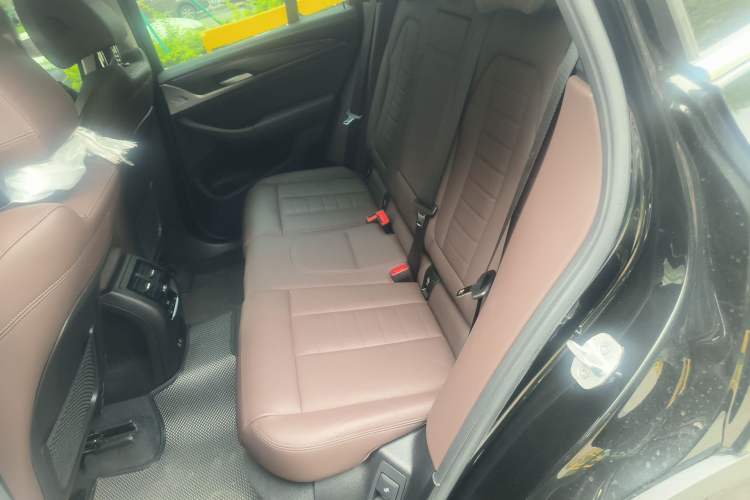 Used BMW X3 2021 Facelift xDrive28i Luxury Package Left Rear Seat