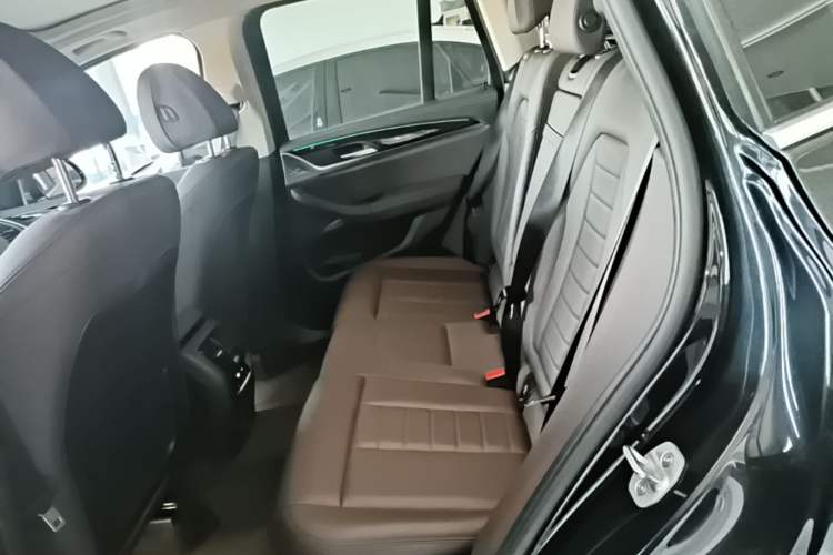 Used BMW X3 2021 xDrive25i M Sport Package Left Rear Seat