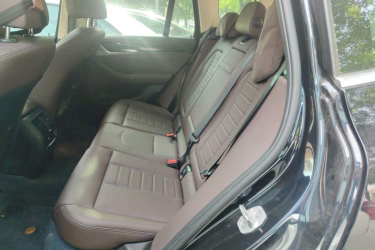 Used BMW X3 2021 xDrive28i Luxury Package Left Rear Seat