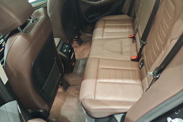 Used BMW X3 2021 xDrive28i M Sport Package Left Rear Seat
