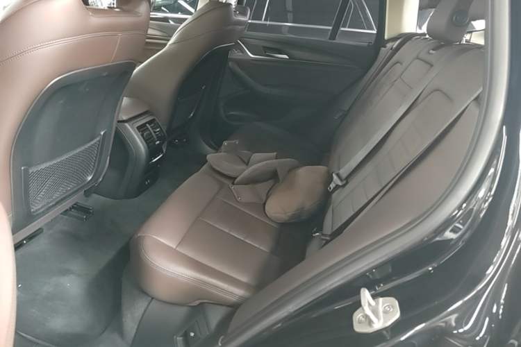 Used BMW X3 2021 xDrive28i M Sport Package Left Rear Seat