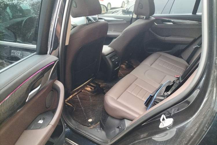 Used BMW X3 2021 xDrive25i Luxury Package Left Rear Seat