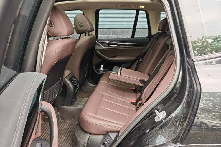 Used BMW X3 2021 xDrive25i M Sport Package Left Rear Seat