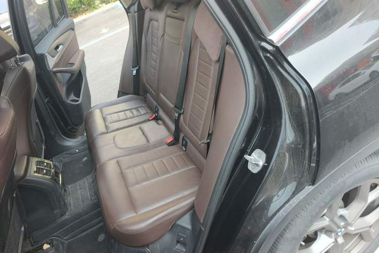 Used BMW X3 2021 xDrive28i Luxury Package Left Rear Seat