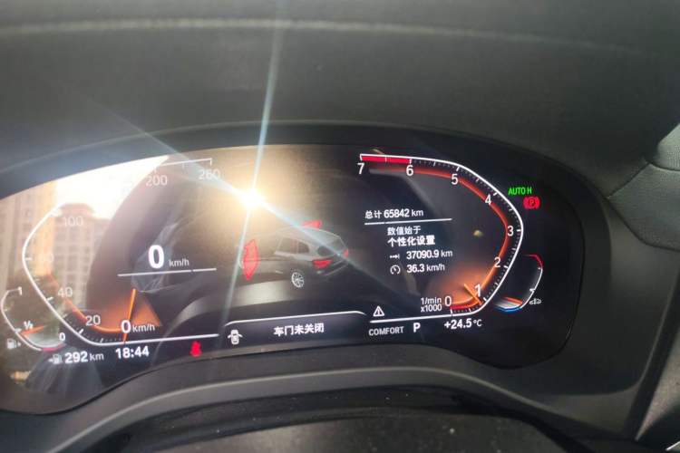 Used BMW X3 2021 xDrive25i Luxury Package Odometer Close Up