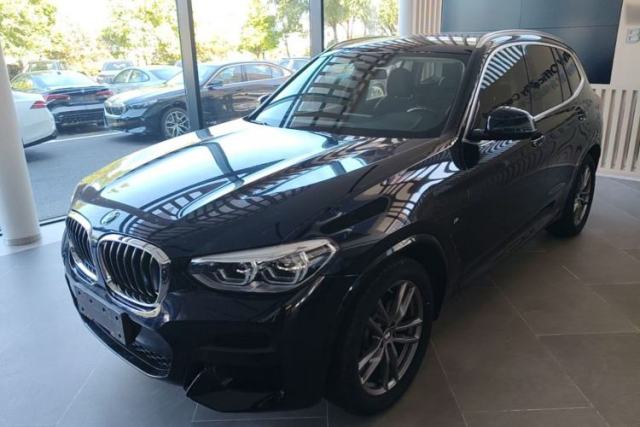BMW X3 2021 xDrive30i Luxury Model with M Sport Package с пробегом