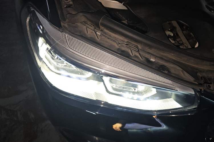 Used BMW X3 2021 xDrive28i M Sport Package Right Front Headlight