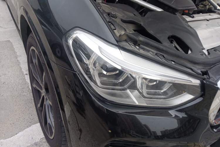 Used BMW X3 2021 Restyled xDrive30i Leading Edition M Sport Package Right Front Headlight