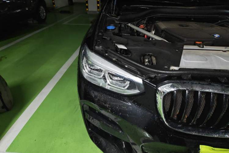 Used BMW X3 2021 xDrive30i Luxury Model with M Sport Package Right Front Headlight