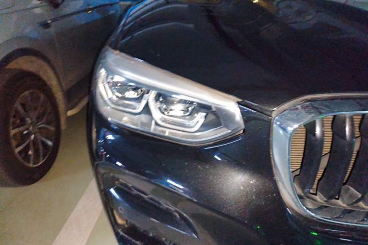 Used BMW X3 2021 xDrive30i Luxury Model with M Sport Package Right Front Headlight