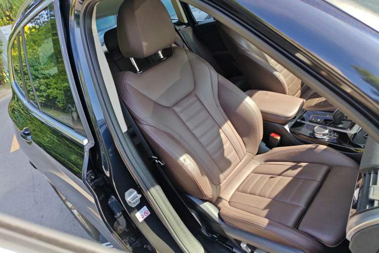 Used BMW X3 2021 xDrive28i M Sport Package Right Front Seat