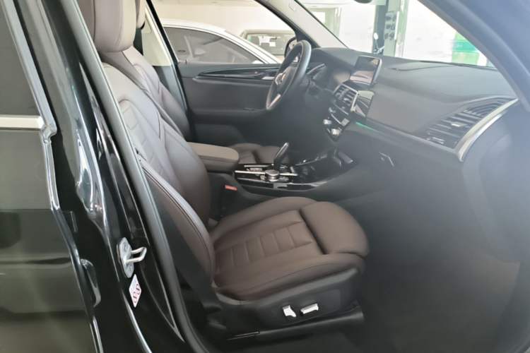 Used BMW X3 2021 xDrive25i M Sport Package Right Front Seat