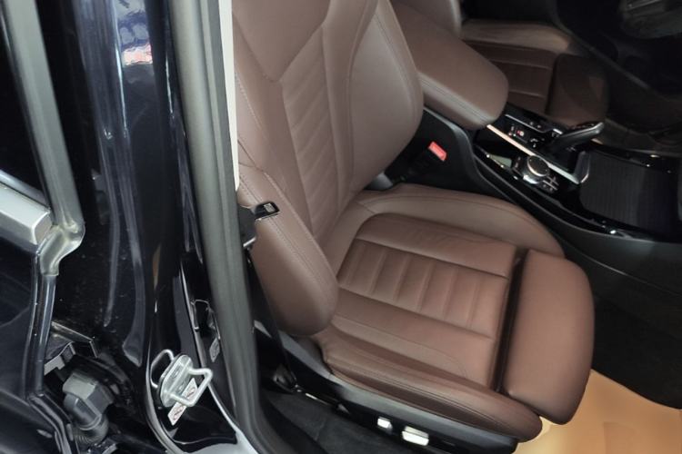Used BMW X3 2021 Facelift xDrive28i M Sport Package Right Front Seat