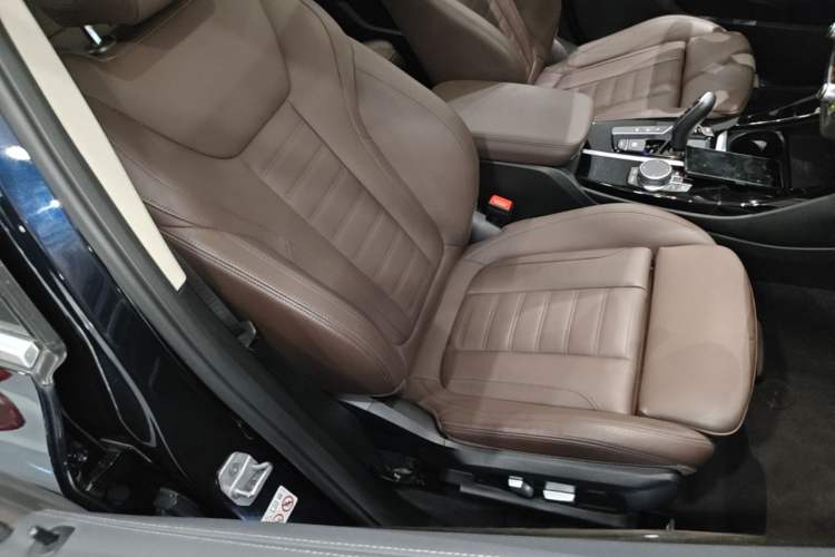 Used BMW X3 2021 Restyled xDrive30i Leading Edition M Sport Package Right Front Seat