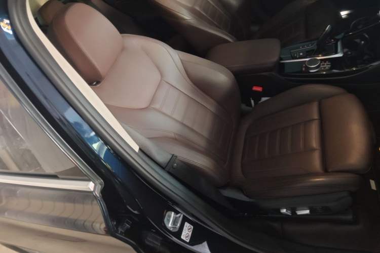Used BMW X3 2021 xDrive28i M Sport Package Right Front Seat