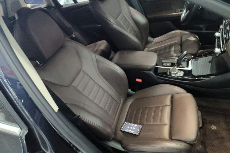 Used BMW X3 2021 Facelift xDrive28i M Sport Package Right Front Seat
