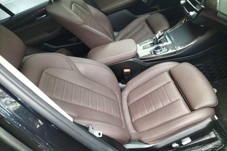 Used BMW X3 2021 xDrive25i Luxury Package Right Front Seat
