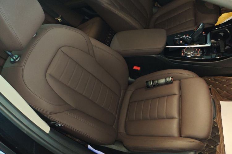 Used BMW X3 2021 xDrive25i M Sport Package Right Front Seat