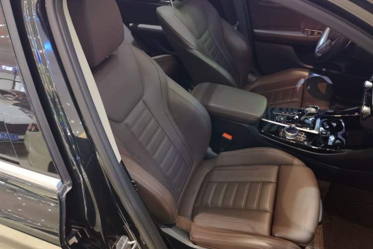 Used BMW X3 2021 xDrive28i M Sport Package Right Front Seat