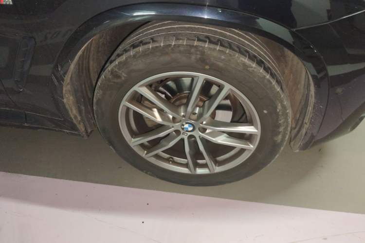 Used BMW X3 2021 xDrive28i M Sport Package Right Front Wheel Hub