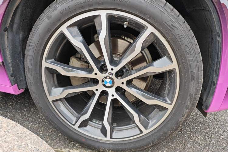 Used BMW X3 2021 Restyled xDrive30i Leading Edition M Sport Package Right Front Wheel Hub