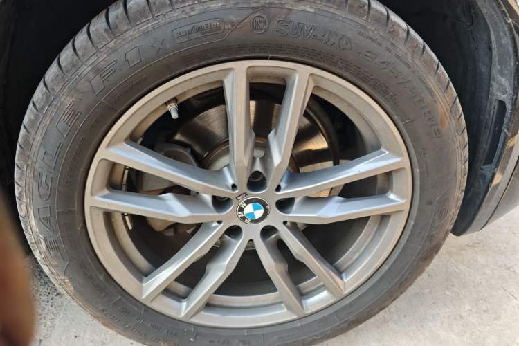 Used BMW X3 2021 xDrive25i M Sport Package Right Front Wheel Hub