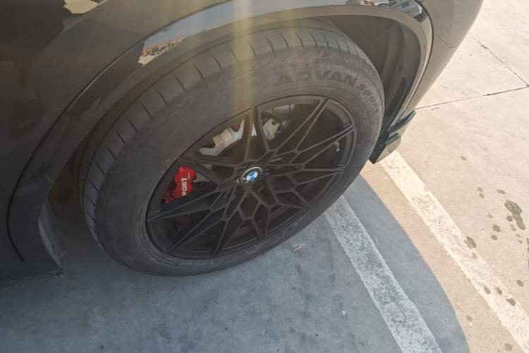 Used BMW X3 2021 xDrive25i M Sport Package Right Front Wheel Hub