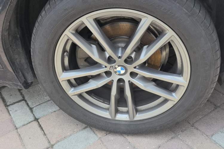 Used BMW X3 2021 Restyled xDrive25i M Sport Package Right Front Wheel Hub
