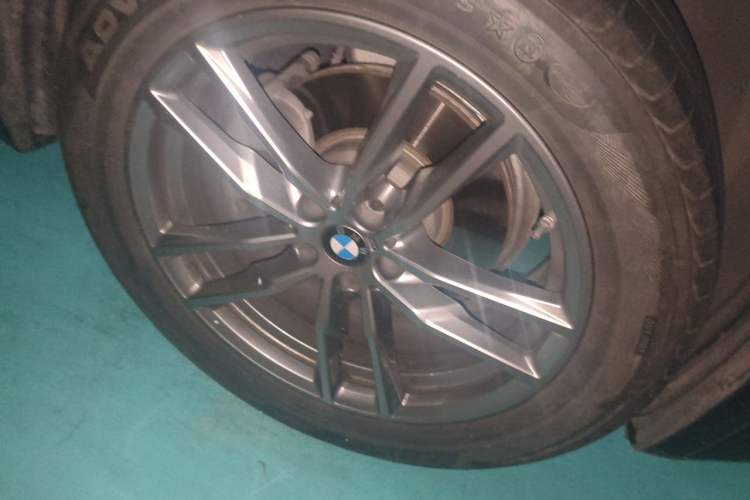 Used BMW X3 2021 Restyled xDrive25i M Sport Package Right Front Wheel Hub