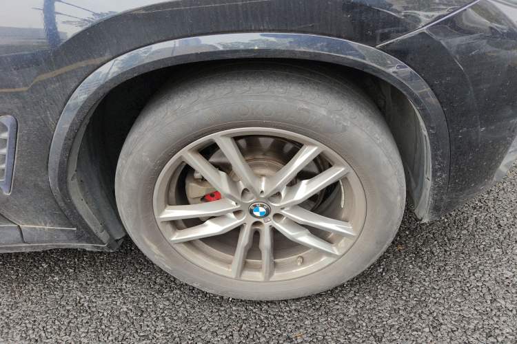Used BMW X3 2021 xDrive25i M Sport Package Right Front Wheel Hub