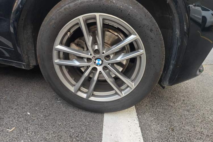 Used BMW X3 2021 xDrive25i M Sport Package Right Front Wheel Hub